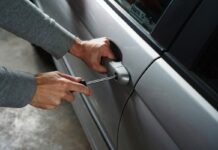 Vlomi v avtomobile v Krškem