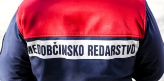 Rom napadel mestnega redarja