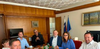 Ustanovljen Klub posavskih poslancev – sestavlja ga 7 članov