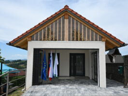V Rovišču s prenovljeno poslovilno vežico