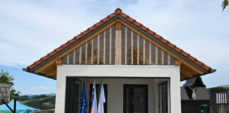 V Rovišču s prenovljeno poslovilno vežico