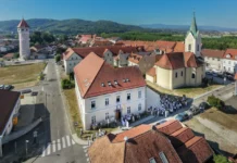 V Brežicah zaključena obnova Slomškovega doma