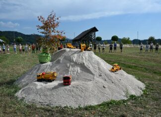 Ob OŠ Boštanj bodo uredili več kot 4.000 kvadratnih metrov novih športnih površin