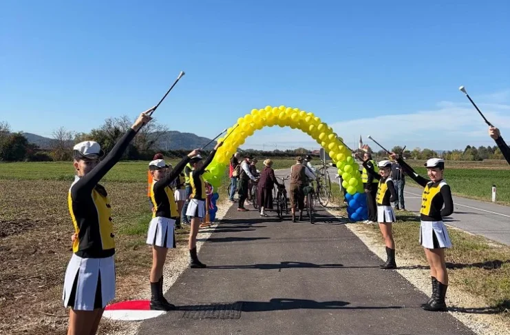 Med Dobovo in Rigoncami uredili novo večnamensko pot in pločnik